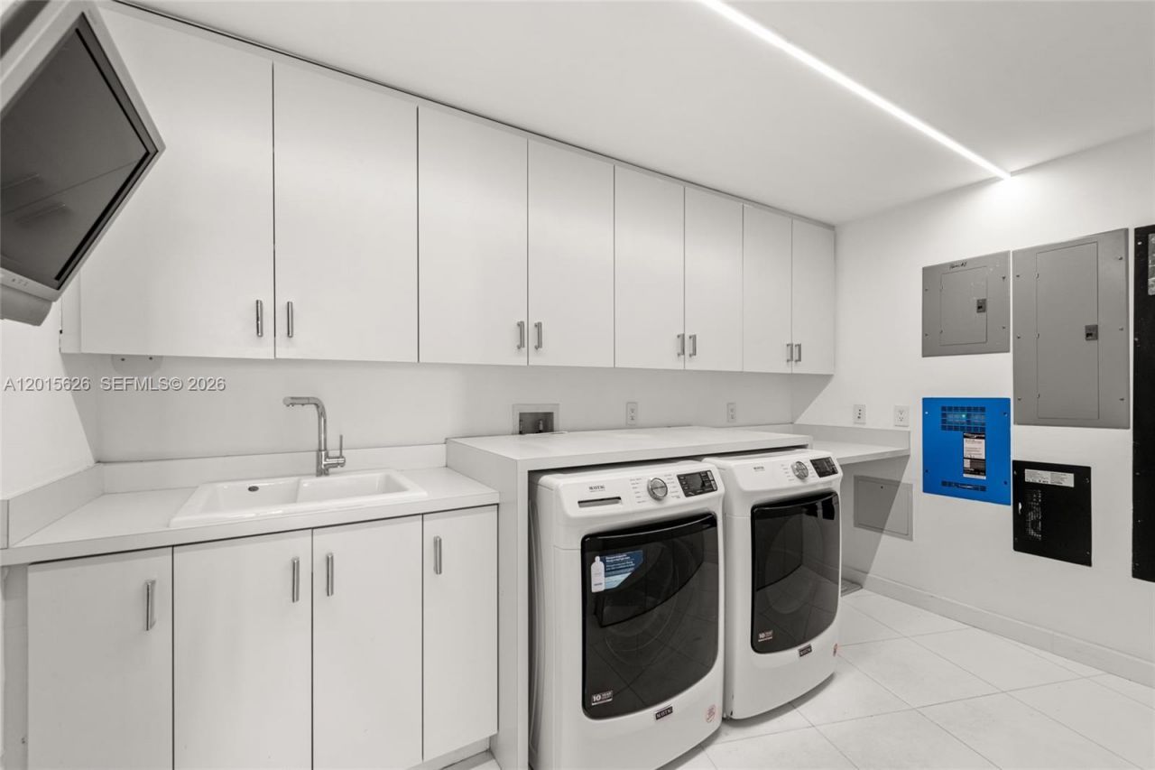 5255 Collins Ave , Unit PH A & CD, Miami Beach, FL 33140 Photo