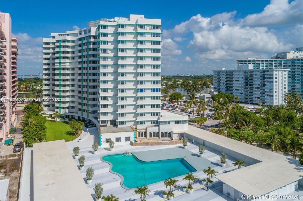 5255 Collins Ave , Unit PH A & CD, Miami Beach, FL 33140 Photo