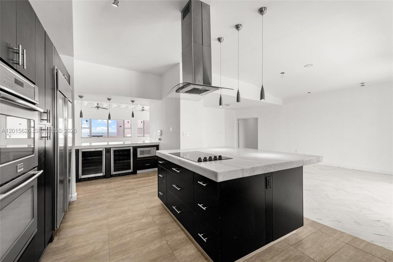 5255 Collins Ave , Unit PH A & CD, Miami Beach, FL 33140 Photo