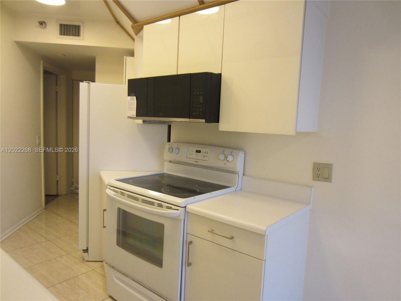 3610 Yacht Club Dr, Unit 511, Aventura, FL 33180 Photo