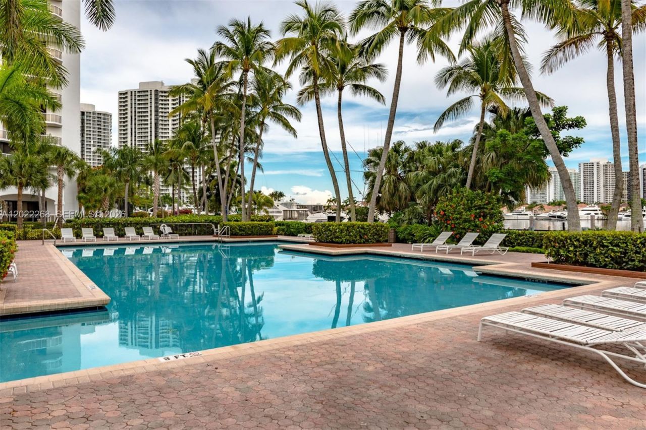 3610 Yacht Club Dr, Unit 511, Aventura, FL 33180 Photo