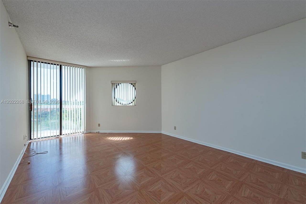 3610 Yacht Club Dr, Unit 511, Aventura, FL 33180 Photo