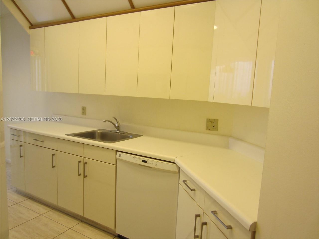 3610 Yacht Club Dr, Unit 511, Aventura, FL 33180 Photo