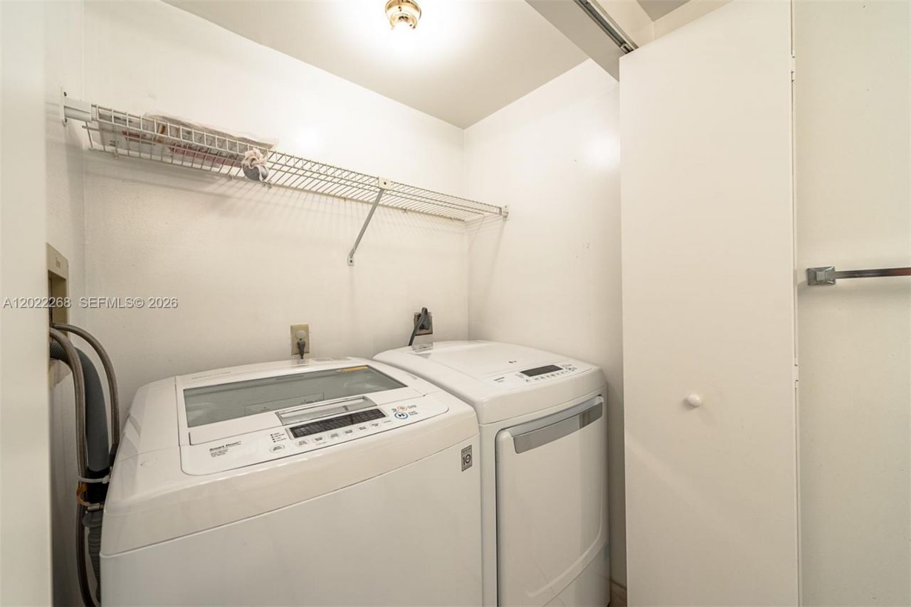 3610 Yacht Club Dr , Unit 511, Aventura, FL 33180 Photo