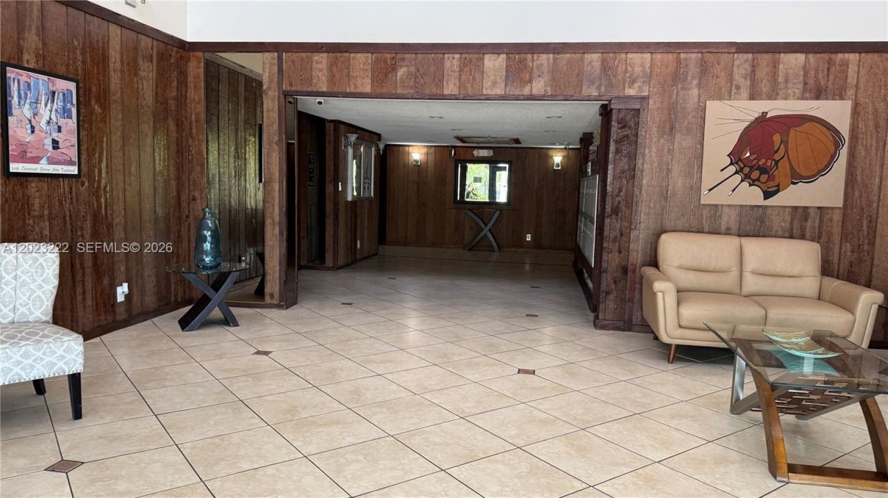 240 Lakeview Dr , Unit 306, Weston, FL 33326 Photo