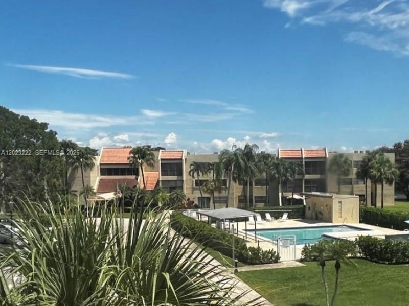 240 Lakeview Dr , Unit 306, Weston, FL 33326 Photo