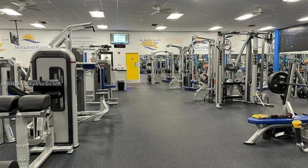 240 Lakeview Dr , Unit 306, Weston, FL 33326 Photo