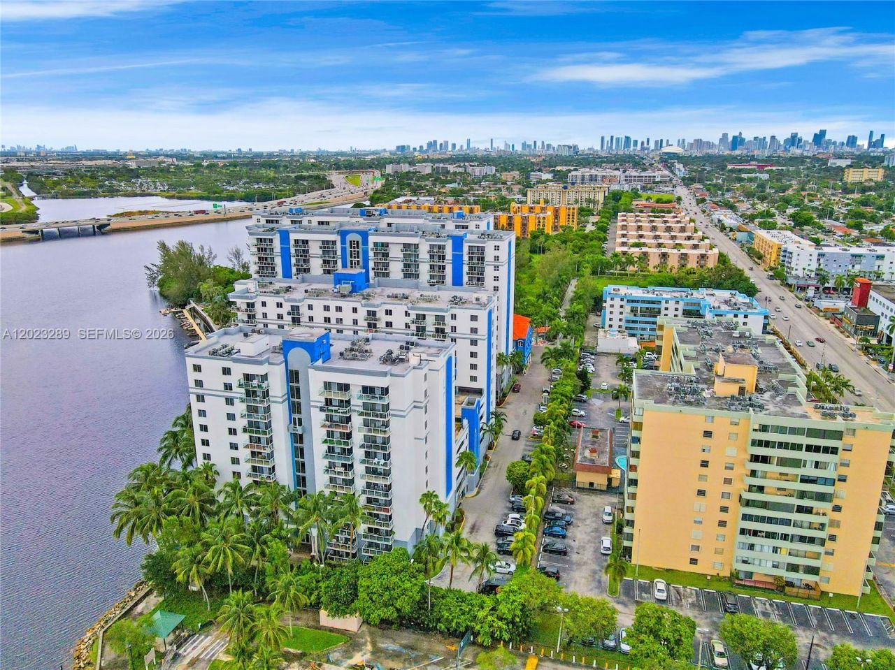 5077 NW 7th St , Unit 517, Miami, FL 33126 Photo