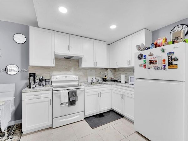 1851 NE 168th St, Unit A8, North Miami Beach, FL 33162