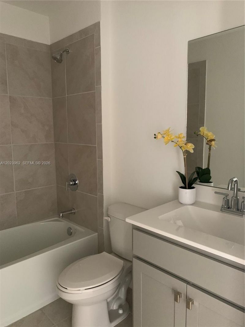 1068 SE 24th Ave , Homestead, FL 33035 Photo