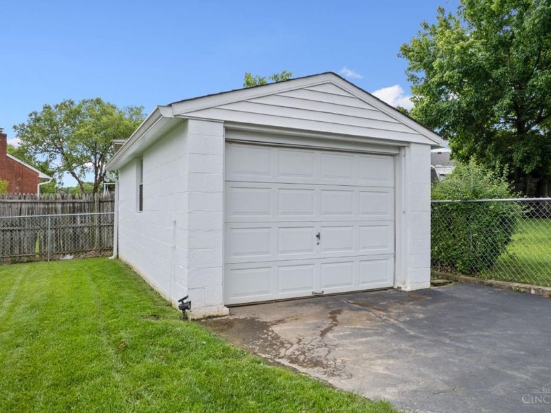 8454 Donna Lane, Sycamore Township, OH 45236 Photo 31