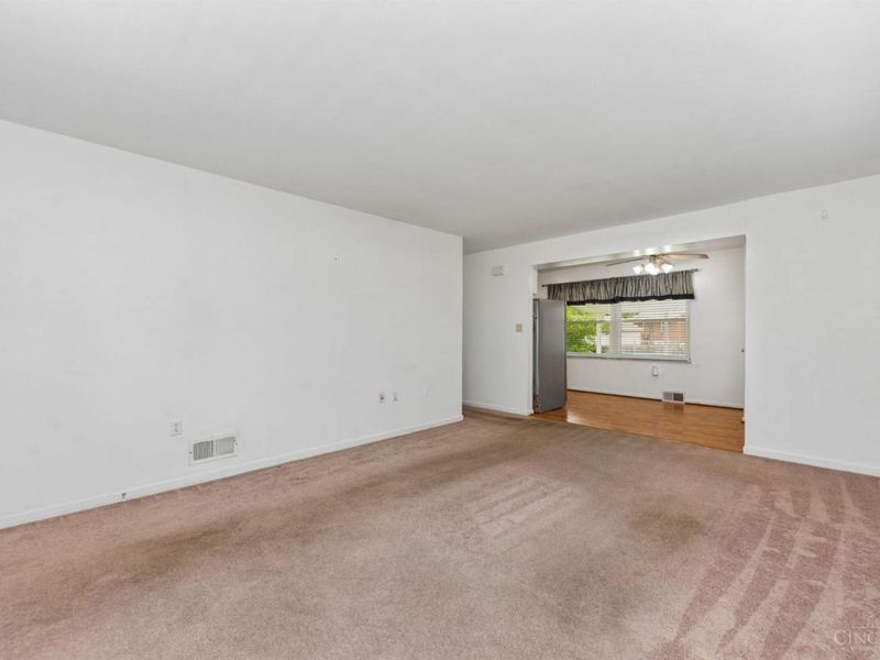 8454 Donna Lane, Sycamore Township, OH 45236 Photo 5