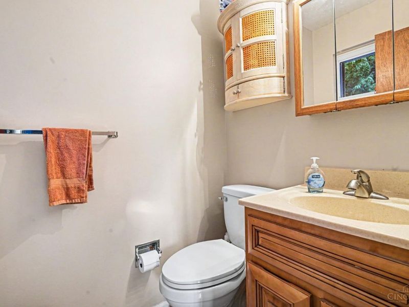 11384 Melissa Court, Colerain Township, OH 45251 Photo 12