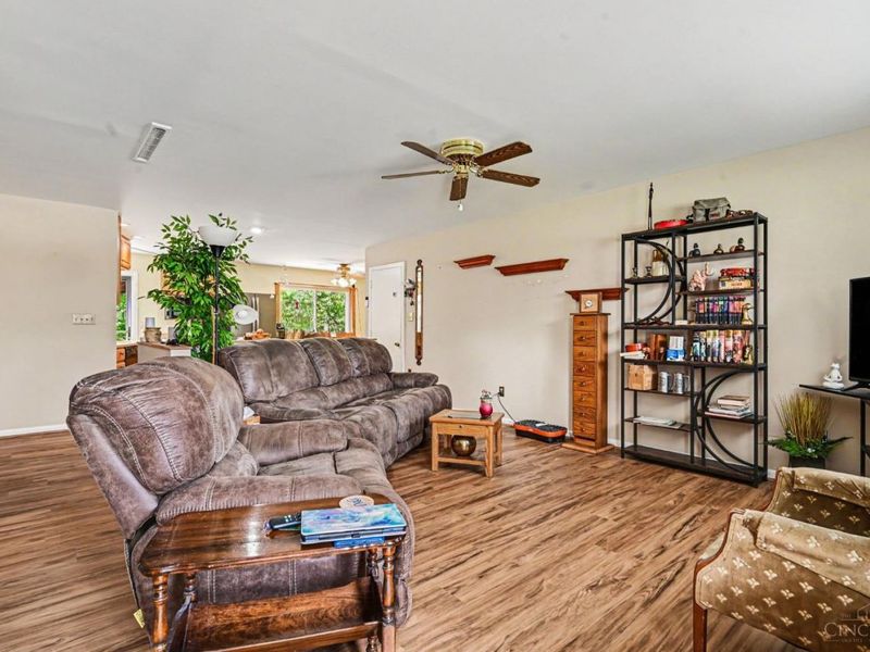 11384 Melissa Court, Colerain Township, OH 45251 Photo 5