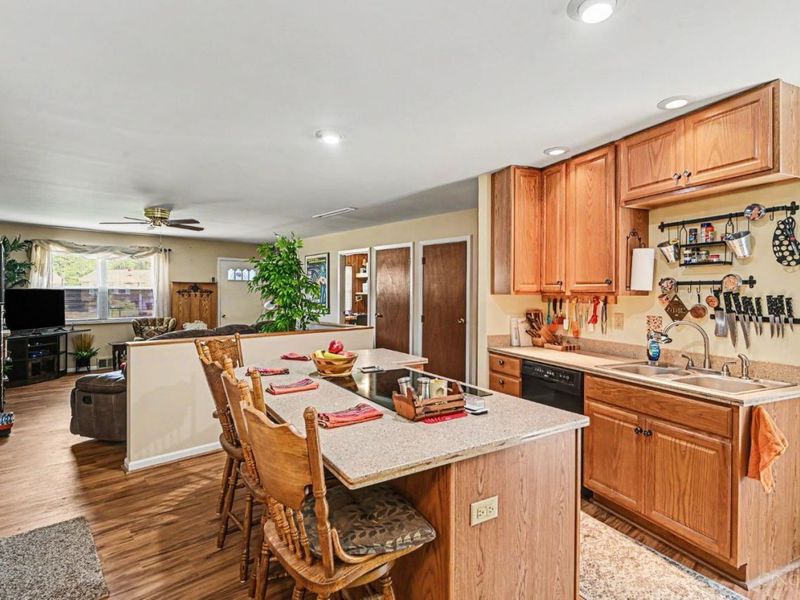 11384 Melissa Court, Colerain Township, OH 45251 Photo 6