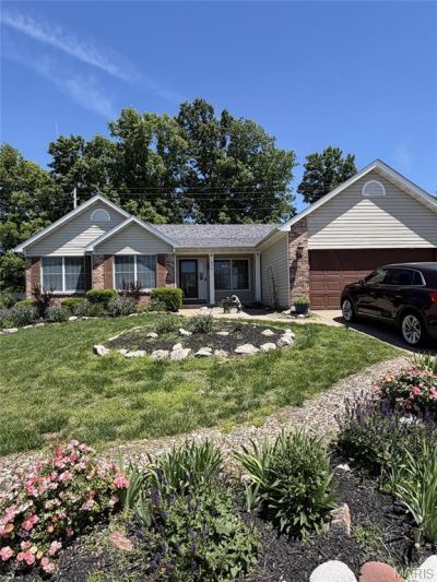 814 Emerald Place Drive , Saint Charles, MO 63304 Main Photo