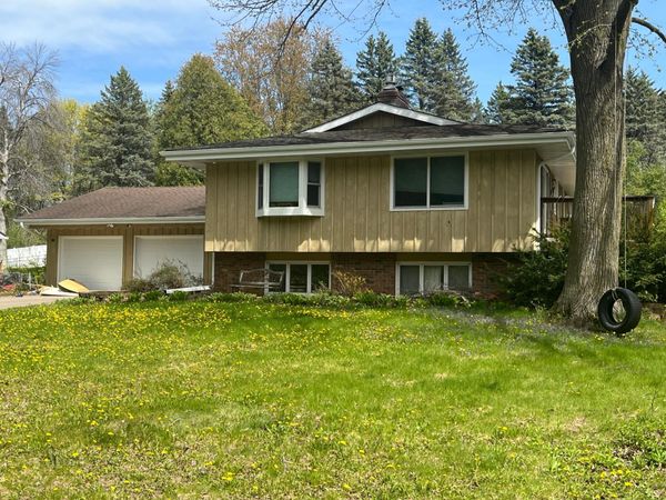 3044 Lake Street N, Maplewood, MN 55109