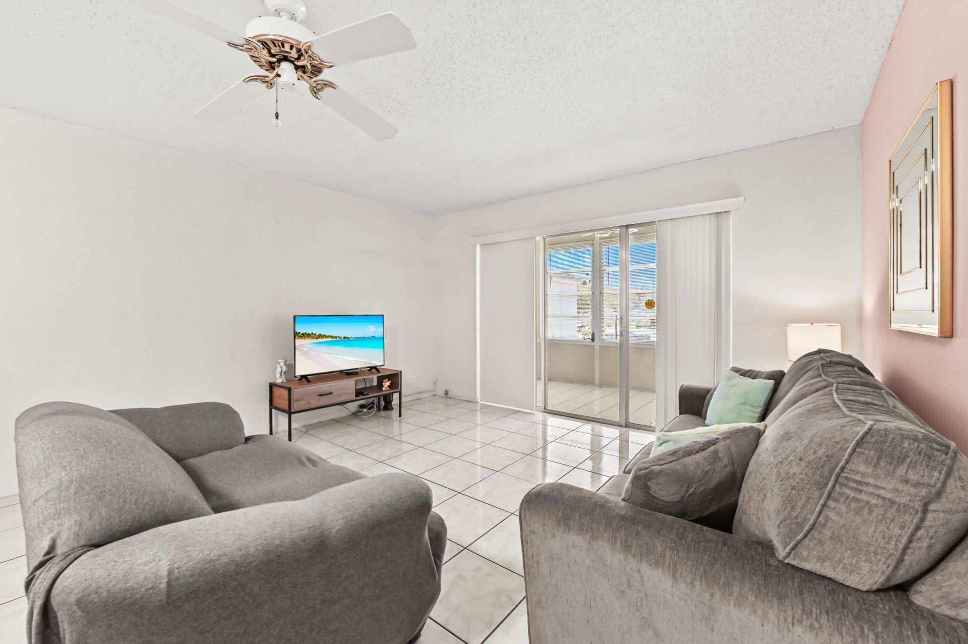 701 Lori Drive, Unit 202, Palm Springs, FL 33461 Photo