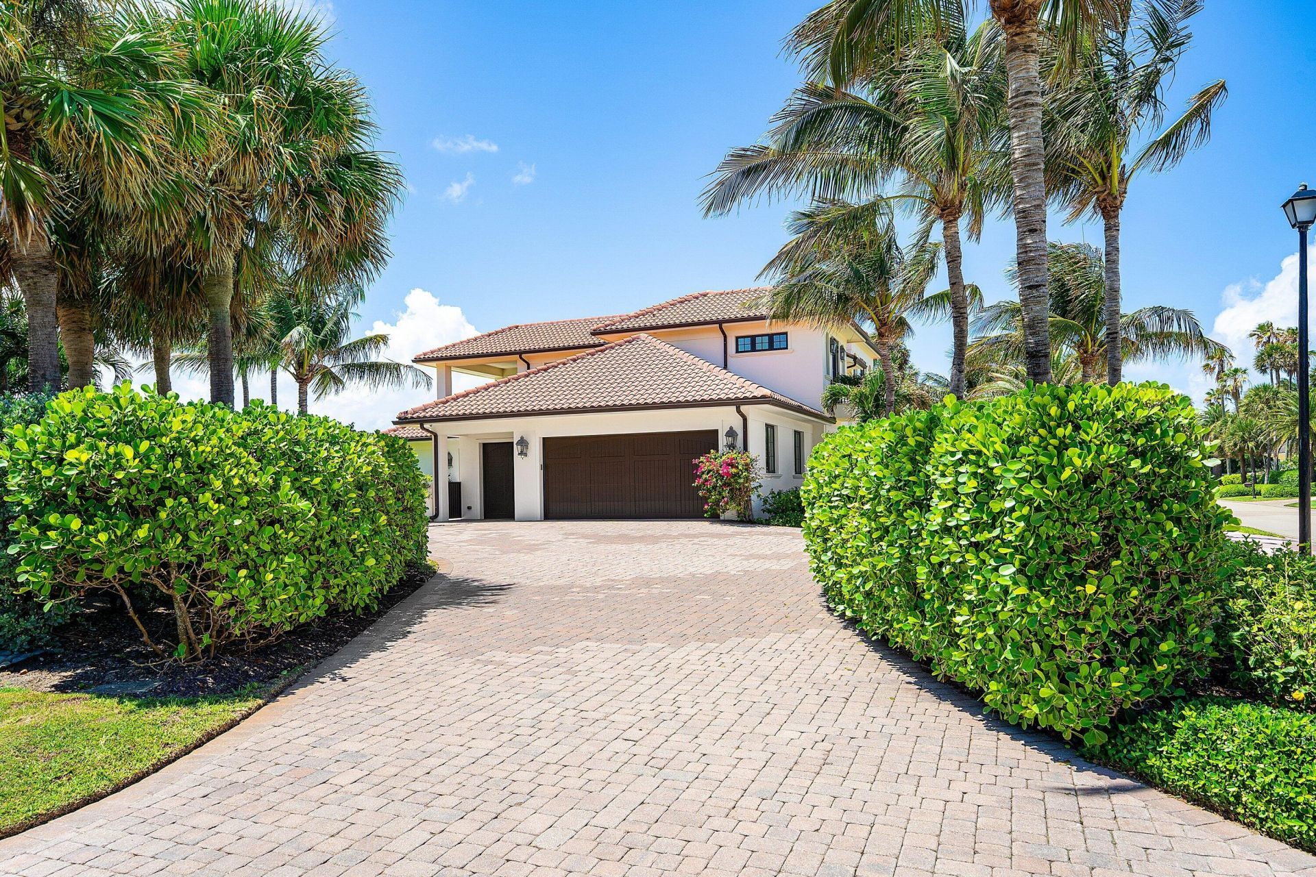 1884 SE Sailfish Point Boulevard, Stuart, FL 34996 Photo