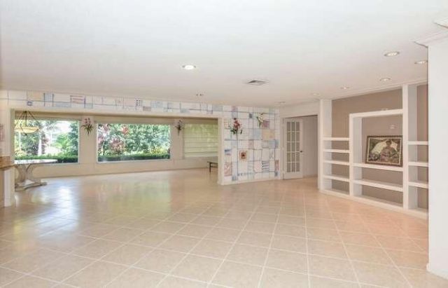 437 French Royale Circle, Atlantis, FL 33462 Photo