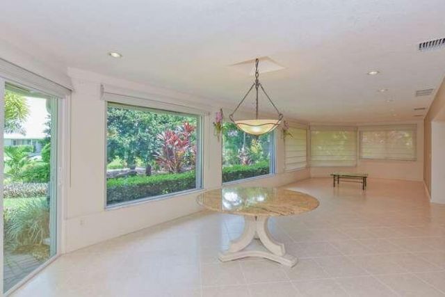 437 French Royale Circle, Atlantis, FL 33462 Photo