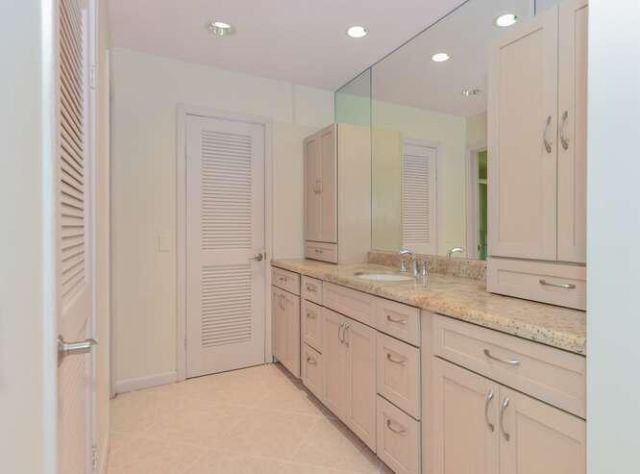 437 French Royale Circle, Atlantis, FL 33462 Photo
