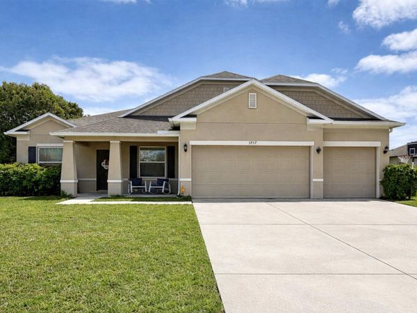 3757 SW Kistler Street, Port St. Lucie, FL 34953