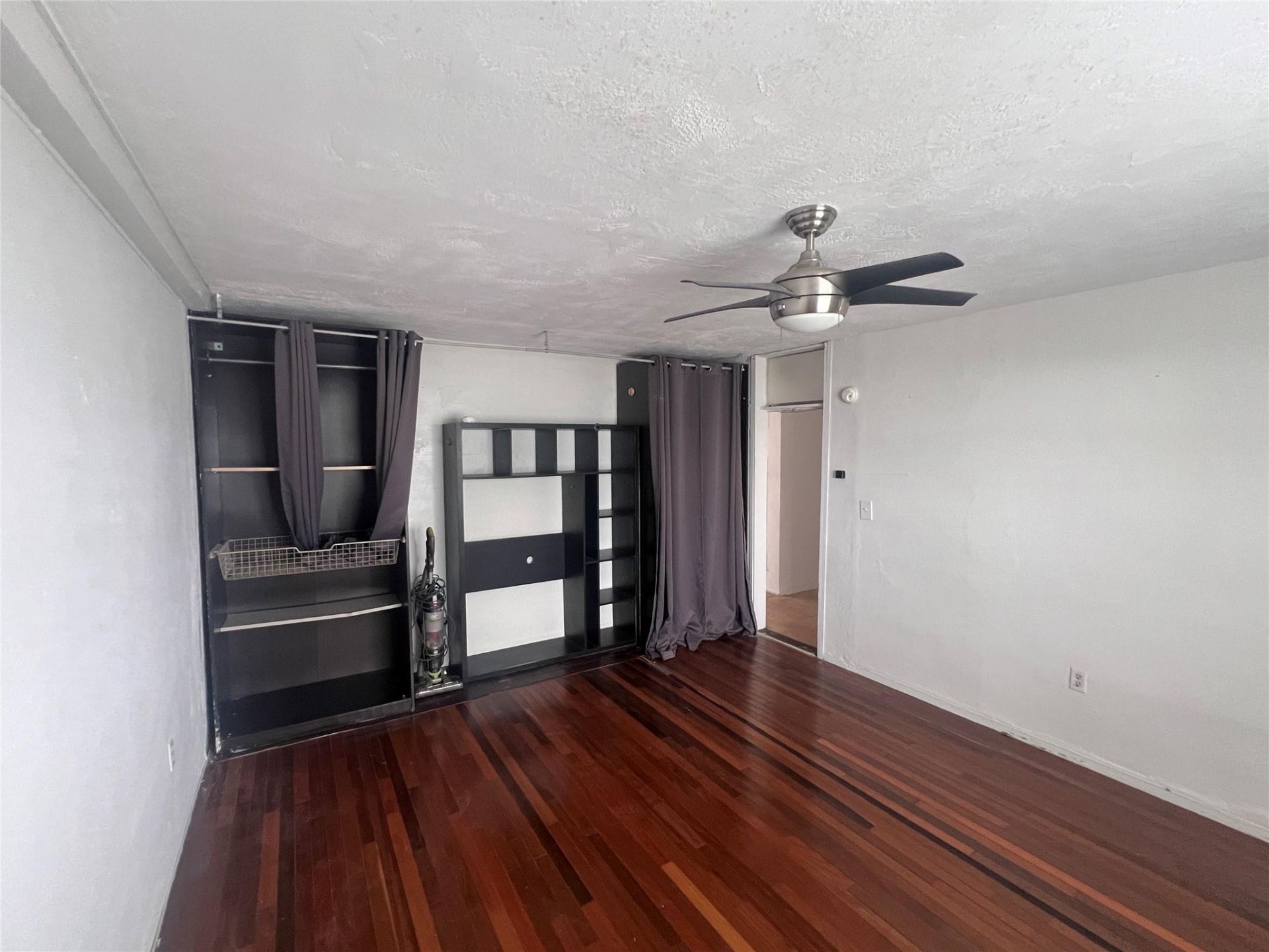 919 Michigan Avenue, Unit 3, Miami Beach, FL 33139 Photo