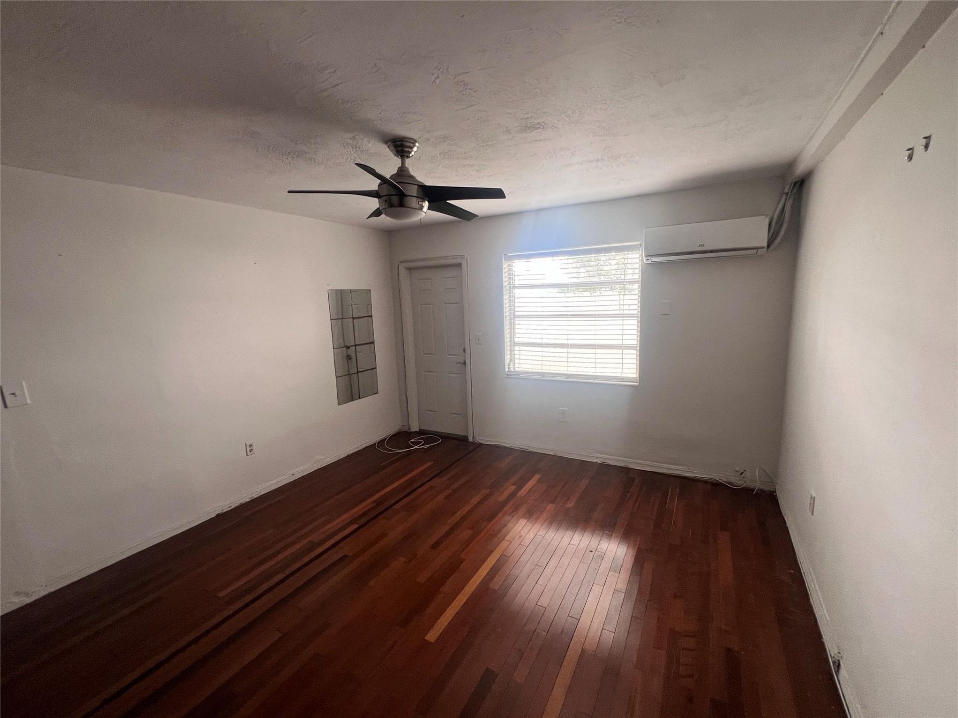 919 Michigan Avenue, Unit 3, Miami Beach, FL 33139 Photo