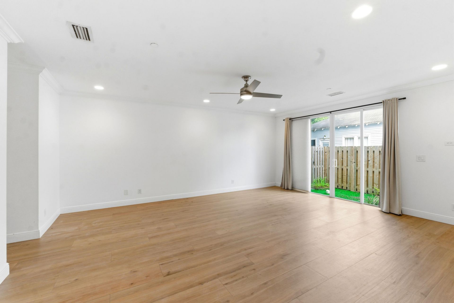 915 W Las Olas Boulevard, Unit 915, Fort Lauderdale, FL 33312 Photo