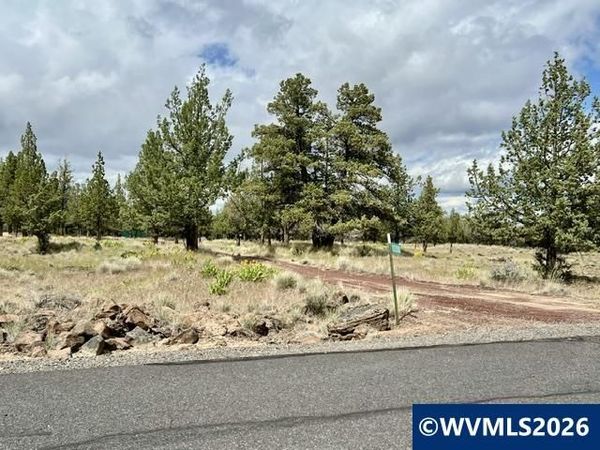 13330 SW Airstrip Ln, Culver, OR 97734