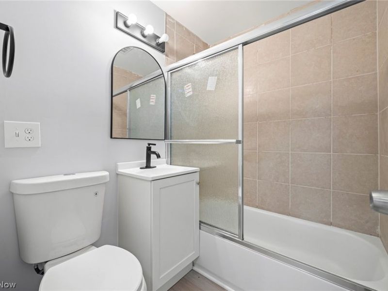 3854 W 116th Street, Cleveland, OH 44111 Photo 18