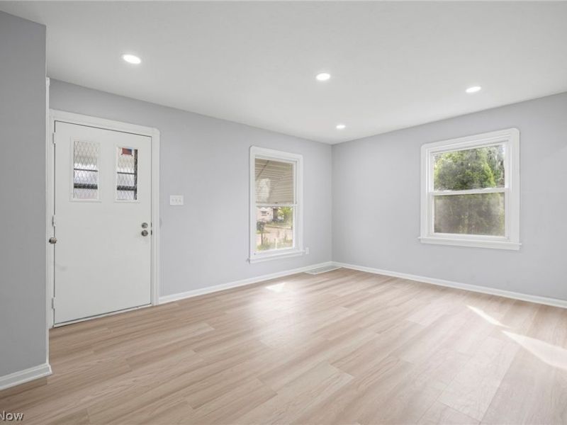 3854 W 116th Street, Cleveland, OH 44111 Photo 8