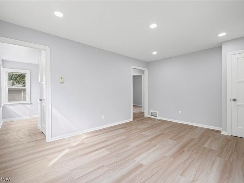 3854 W 116th Street, Cleveland, OH 44111 Photo 9