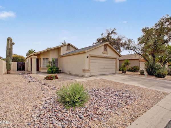 3109 E SIESTA Lane, Phoenix, AZ 85050