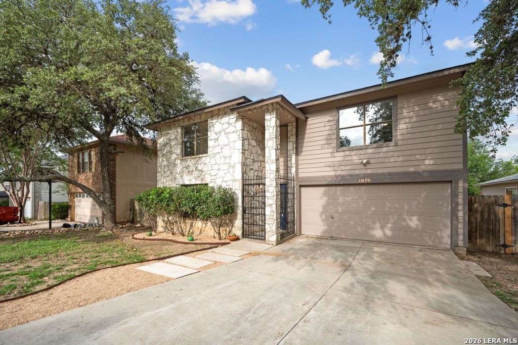 1019 Arrowhead Trl, San Antonio, TX 78245 Main Photo