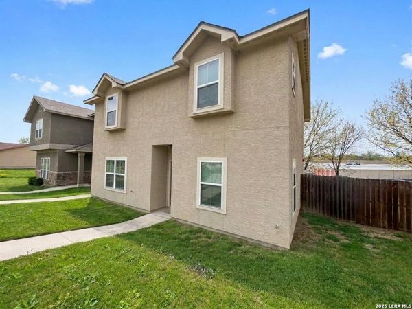 622 MEADOW ARBOR LN, Unit 1, Universal City, TX 78148