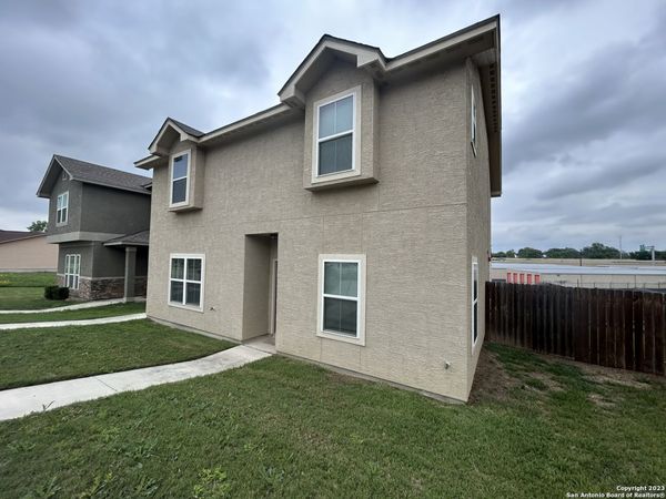 622 MEADOW ARBOR LN, Unit 1, Universal City, TX 78148