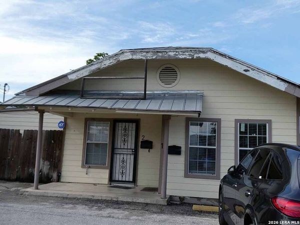 738 W HILDEBRAND AVE, Unit 2, San Antonio, TX 78212