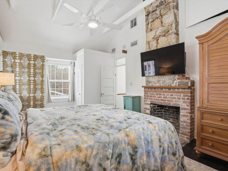 76 Oneida St, Saint Augustine, FL 32084