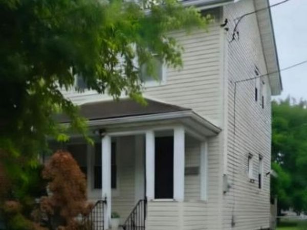 26 Charles St, Metuchen, NJ 08840