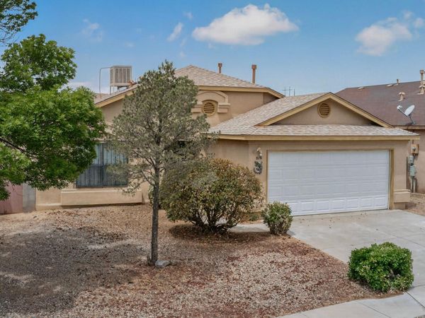 819 Shire Street SW, Albuquerque, NM 87121