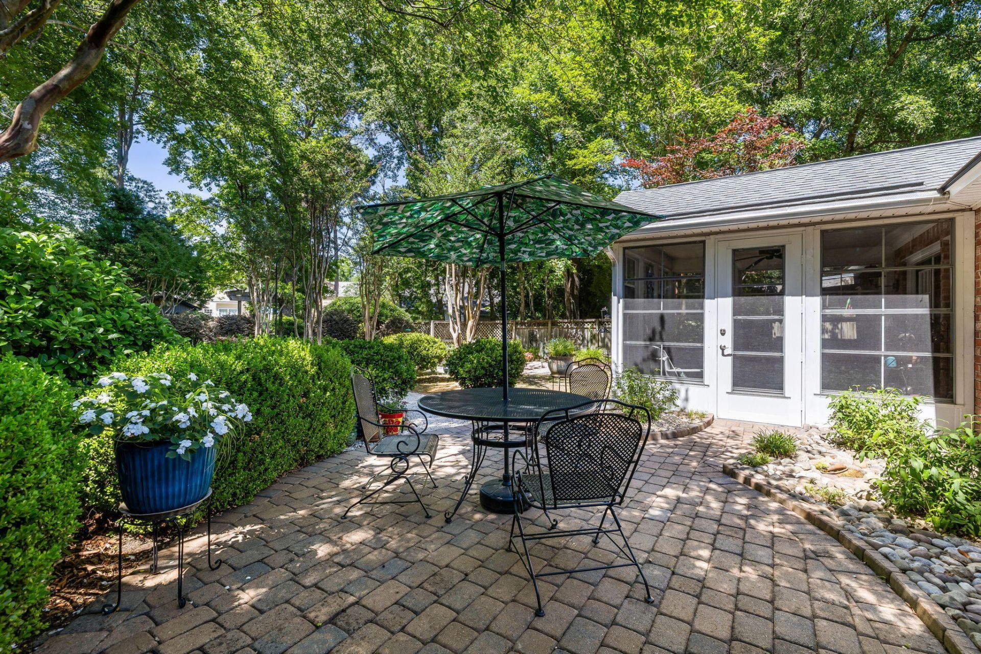 1182 Redbud Court Photo 18