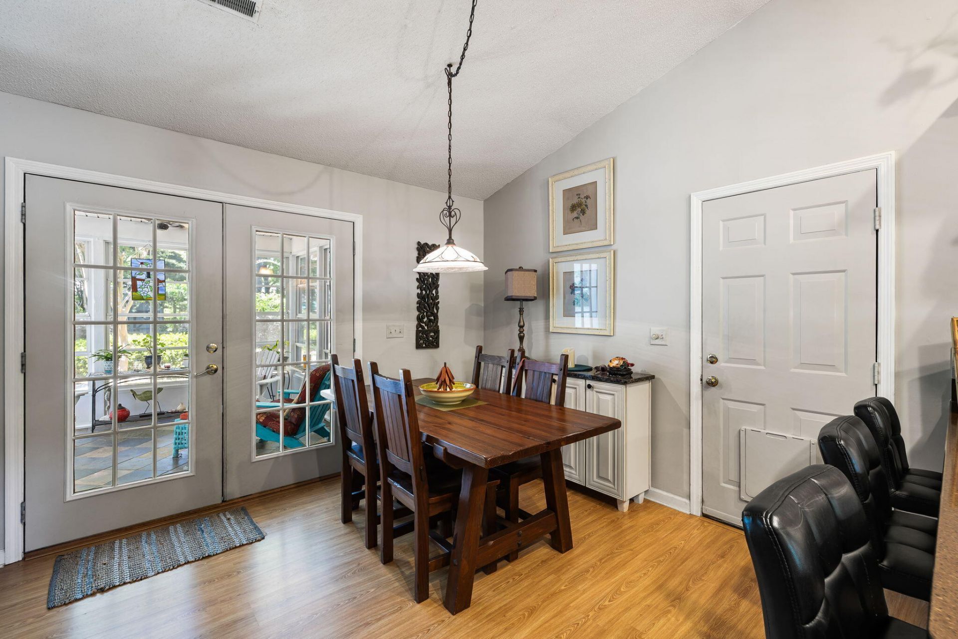 1182 Redbud Court Photo 9