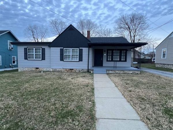 1305 Nutwood Street , Bowling Green, KY 42104
