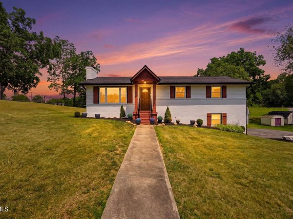 537 Mosswood Lane, Bristol, VA 24201