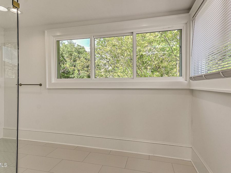 Property Image 72