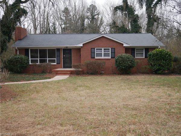 2316 Silas Creek Parkway , Winston-Salem, NC 27103