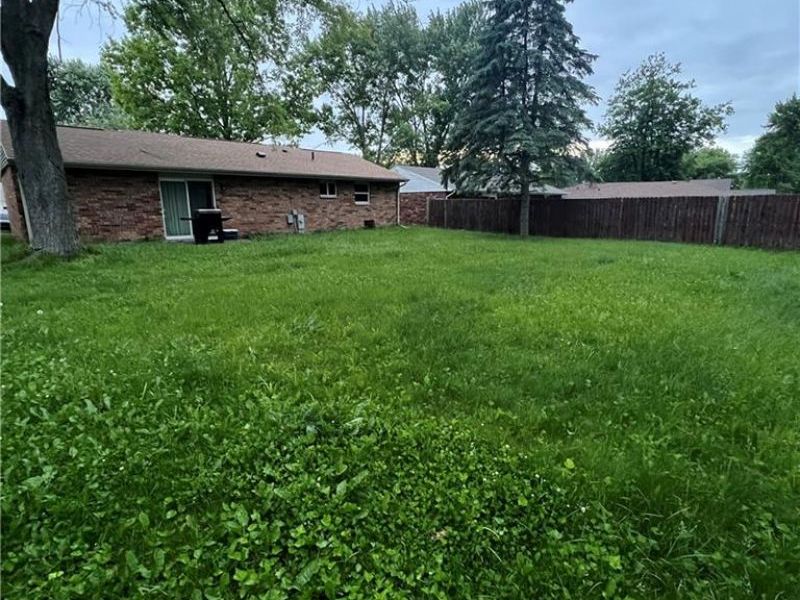 1655 Saratoga Drive, Troy, OH 45373 Photo 4
