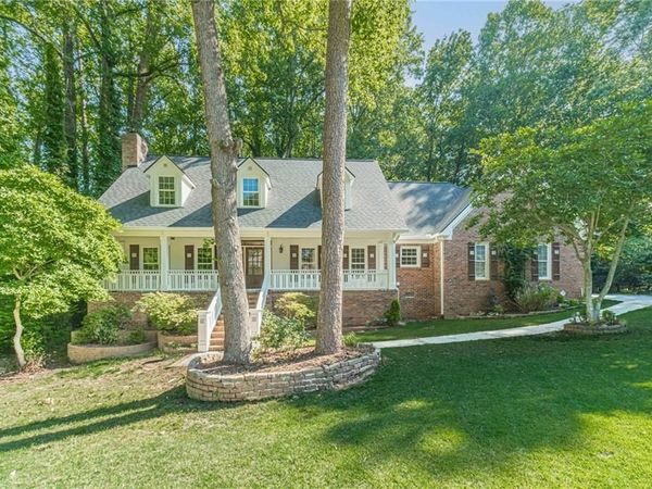 765 Winston Drive , Lawrenceville, GA 30044